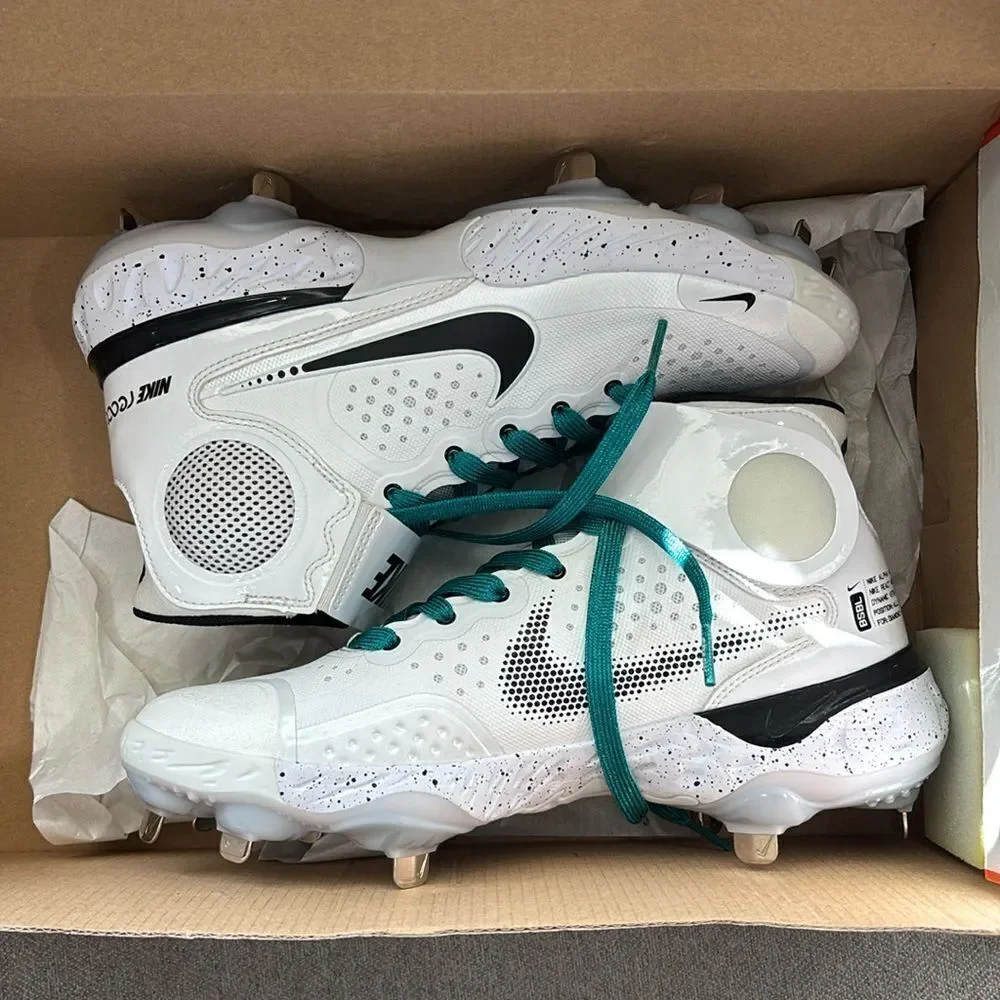 NIKE ALPHA HUARACHE ELITE 3 MID PREMIUM 